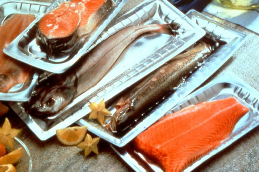 _0005_fish vacuum skin packaging